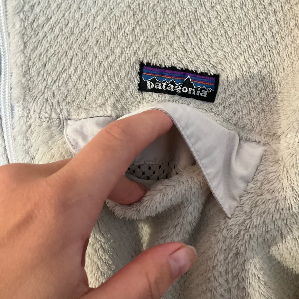 Patagonia Re-Tool Cream Fleece Jacket - Picture 4 of 12